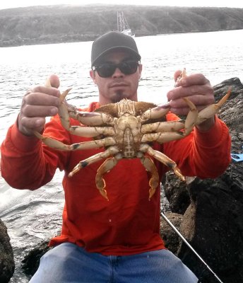 Chuy crabbing 11-17-2014.jpg