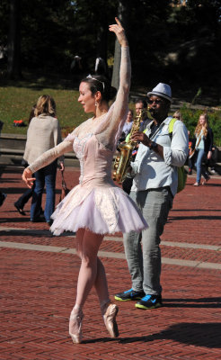 Ballerina & Jazz Sax Man