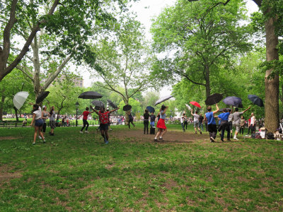 Dancing to Singing in the Rain from American in Paris