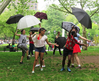 Dancing to Singing in the Rain from American in Paris