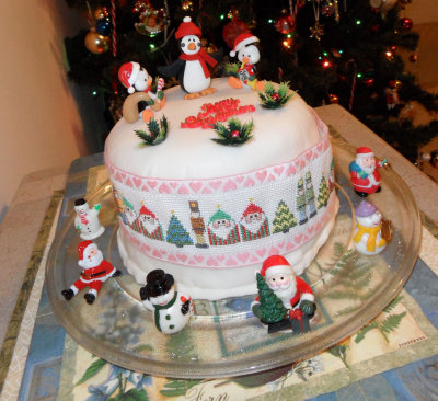 2013 Christmas cake with new band from mum