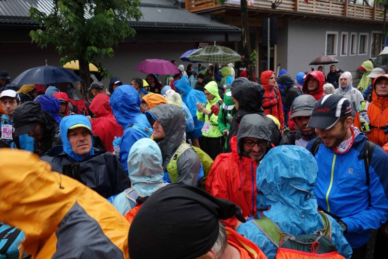 001 Pre-Start Courmayeur.jpg