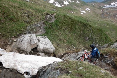 17 Technical sections descending from Passo del Sole.jpg