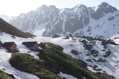 16 Climbing to Poertliluecke.jpg