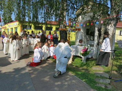 3. Altar bei Wallner/Billa