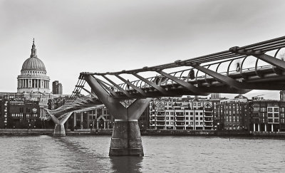 St. Paul's Cathedral & Millenium Bridge