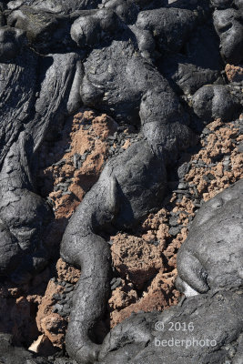 pahoehoe flowed over a'a