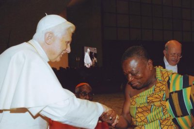 Pope Benedict and a member of the government delegation (Cardinal Dery Pictures: (c) 2007 Alexis B. Tengan Collection)