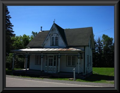 HOUSE IN QUEBEC