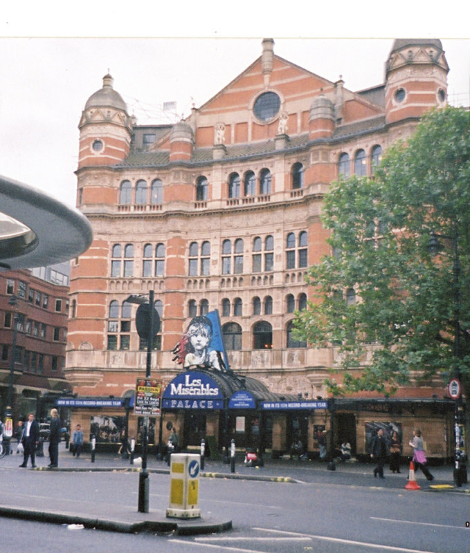 Going to the theatre, Les Mis, London