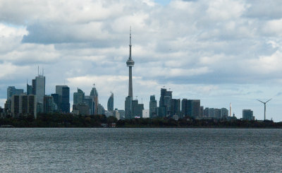 Toronto, 7.5 miles away across Lake Ontario (Nikon D40X)