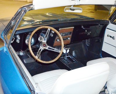 Pontiac Firebird (late 60's, early 70's ?)