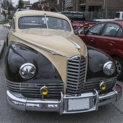 1947 Packard Clipper.
