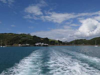 Had a wonderful day on  Waiheke Island. 
Here we are departing Matiatia Bay for Auckland City