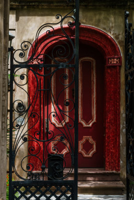 Red door on Legare Street