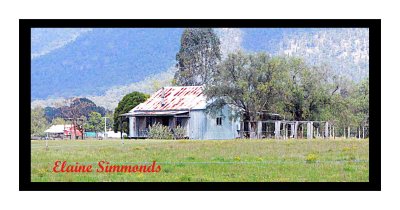 This picturesque cottage is
situated in Hunter Valley, NSW.