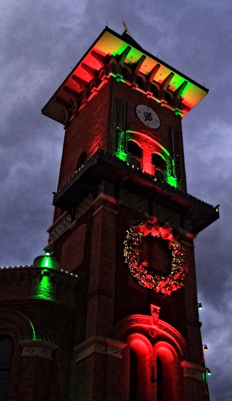 GRAPEVINE CLOCK TOWER