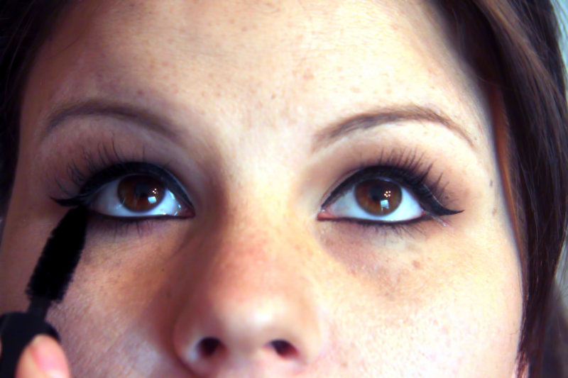 BROWN EYES ARE AMAZINGLY BEAUTIFUL AND DEEP