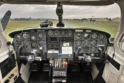 Office PA-31 Chieftain