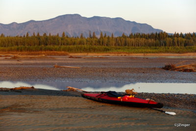 Paddling Trip down the  Mackenzie River, North Nahanni Confluence