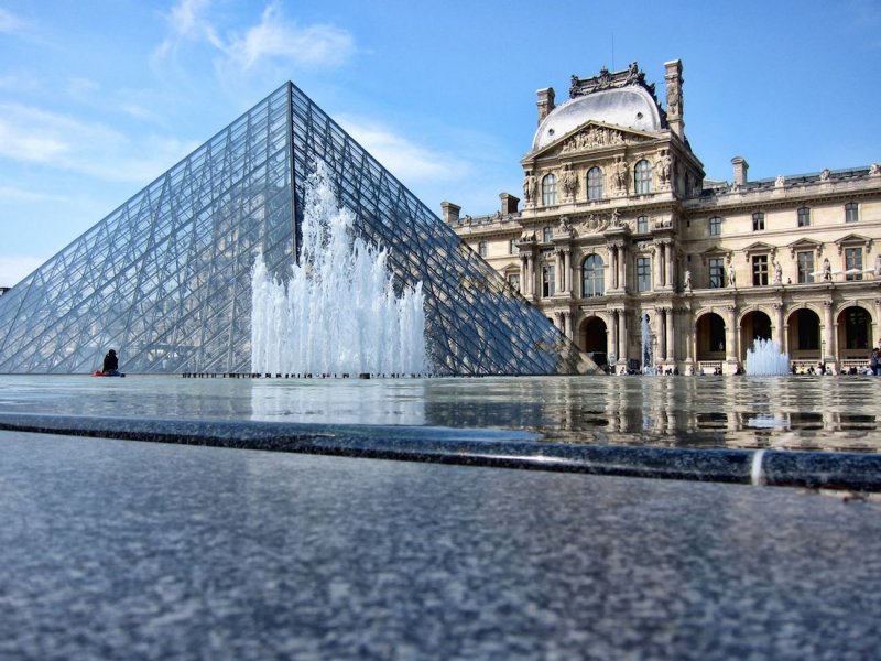 A Few Hours In Paris