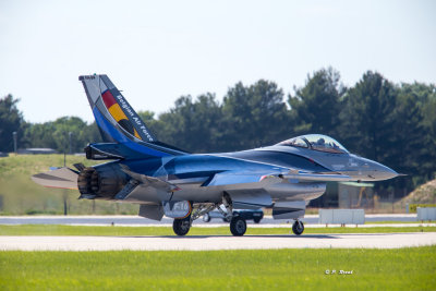 F-16 Solo Display Taxing - 9441