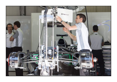 Checking the monitors - F1 GP Monaco - 1562