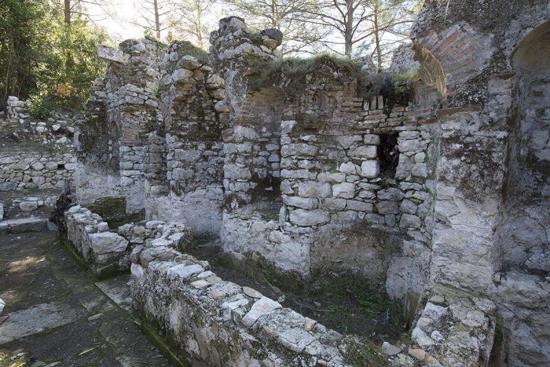 Olympos December 2013 4000.jpg