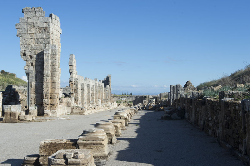 Perge Palaestra and Gymnasium December 2013 3045.jpg