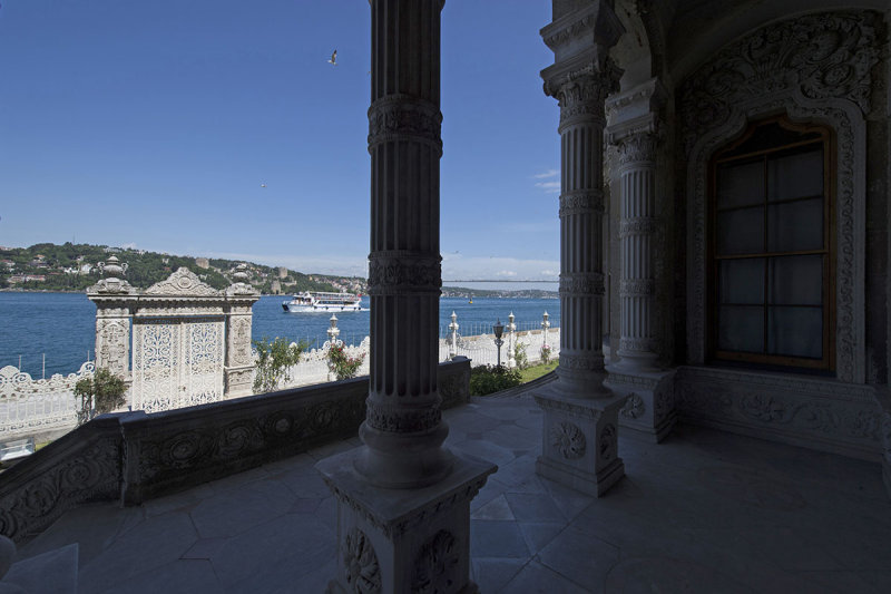 Istanbul Kucuksu Palace May 2014 8861.jpg