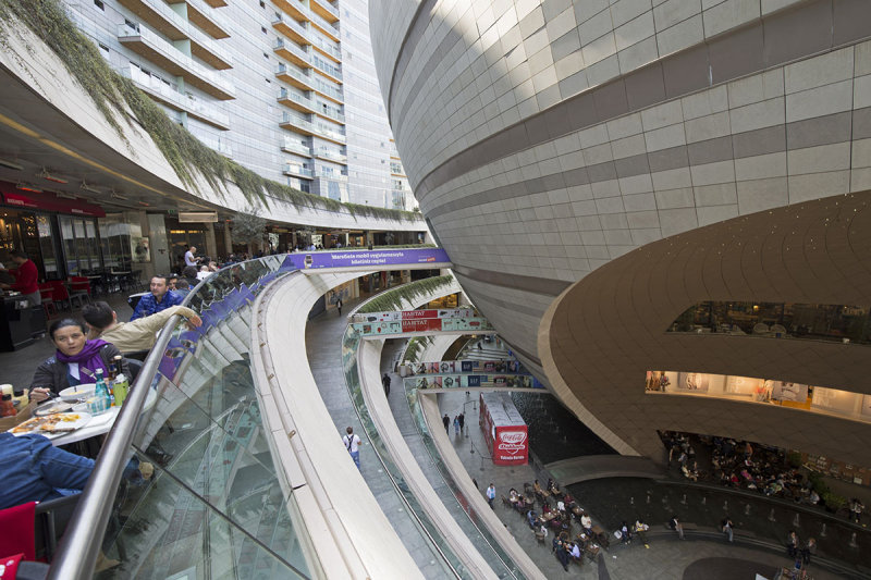 Istanbul Kanyon Shopping Mall May 2014 6496.jpg