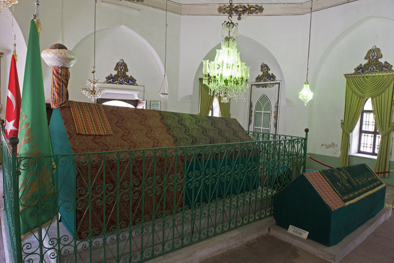 Bursa Yildirim Tomb May 2014 7151.jpg