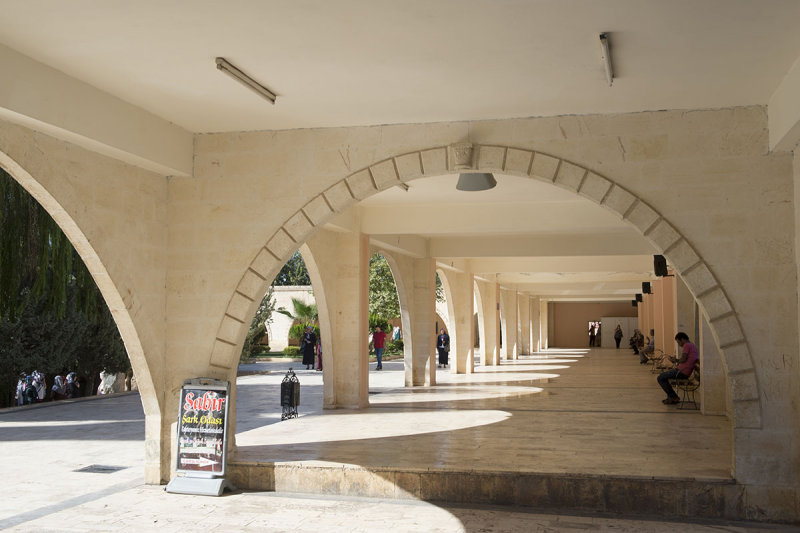 Urfa Eyup Peygamber september 2014 3541.jpg