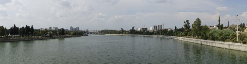 Adana River Park september 2014 0864.jpg