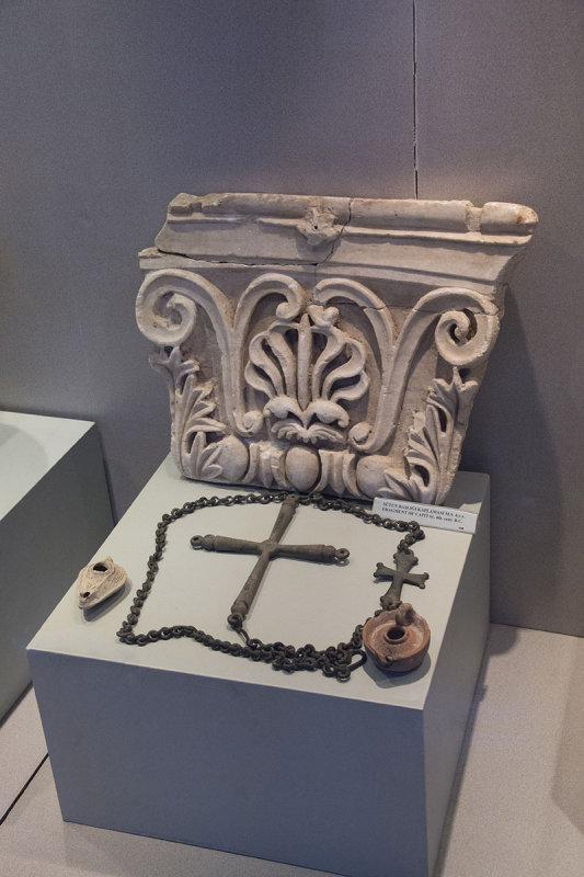 Tarsus Museum november 2014 4744.jpg