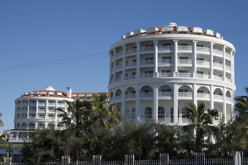 Side feb 2015 6388.jpg