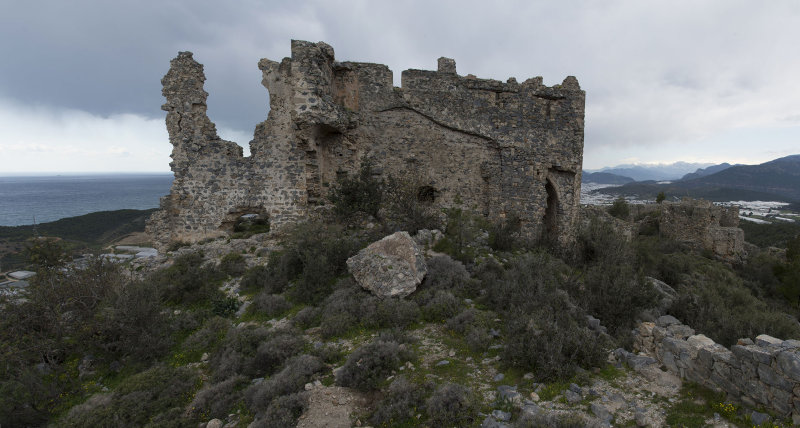 Softa Kalesi March 2015 7404 panorama.jpg