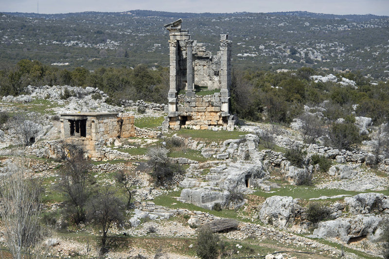 Cambazlı Monumental Gravesite 7141.jpg
