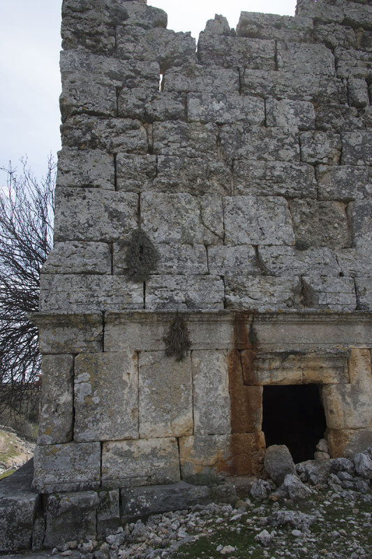 Cambazlı Monumental Gravesite 7154.jpg