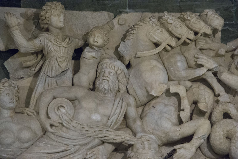 Antalya Museum Gigantomachia feb 2015 6561.jpg