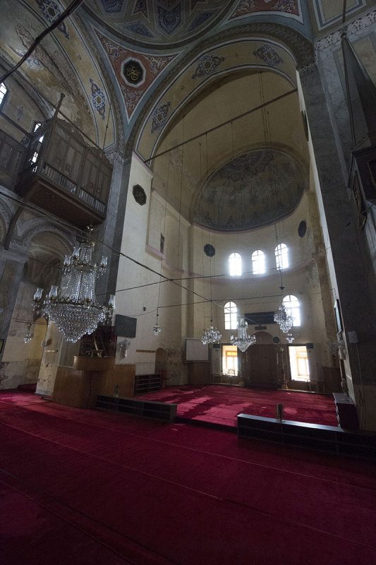 Istanbul Rose Mosque 2015 8608.jpg