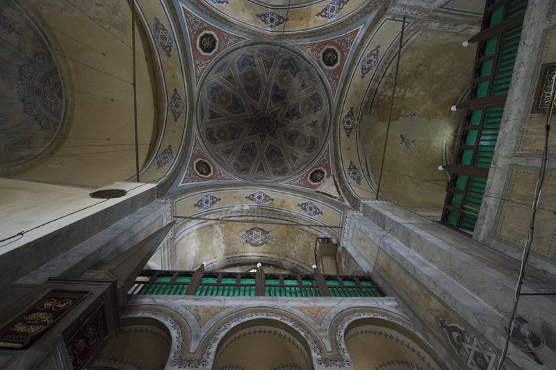 Istanbul Rose Mosque 2015 8612.jpg