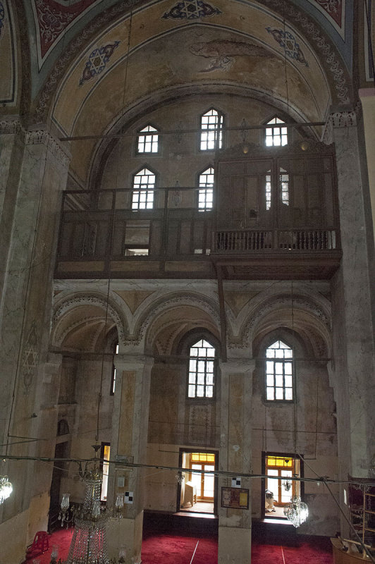 Istanbul Rose Mosque 2015 R 6174.jpg