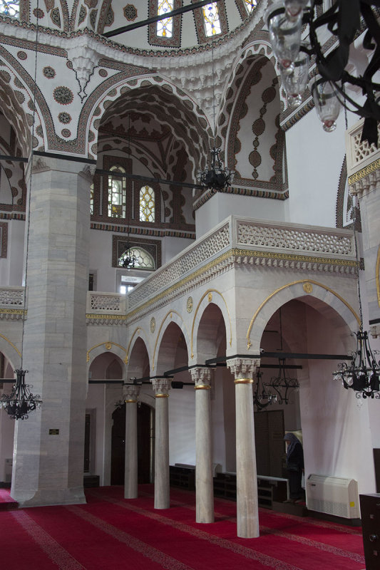 Istanbul Yeni Valide Camii 2015 0810.jpg