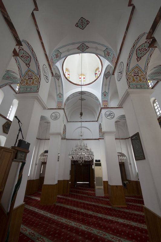 Istanbul Bodrum Mosque 2015 0631.jpg