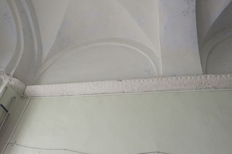 Istanbul Eski Imaret Camii 2015 R 6150.jpg