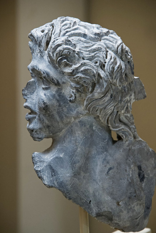Istanbul Archaeological Museum 2015 9801.jpg
