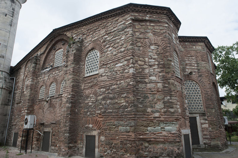 Istanbul Atik Mustafa Pasha Mosque 2015 R 6197.jpg