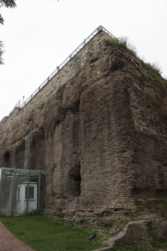 Istanbul Pantocrater Cisterns 2015 9680.jpg