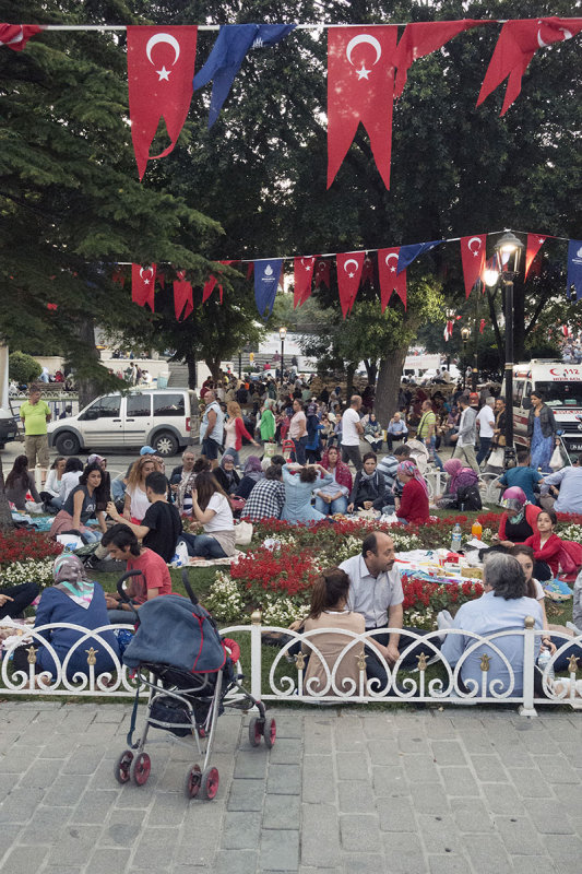 Istanbul Iftar at At Meydan2673.jpg